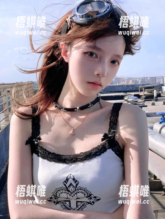 一步入17吃瓜网，首页的疯狂瞬间吸引我来停留。