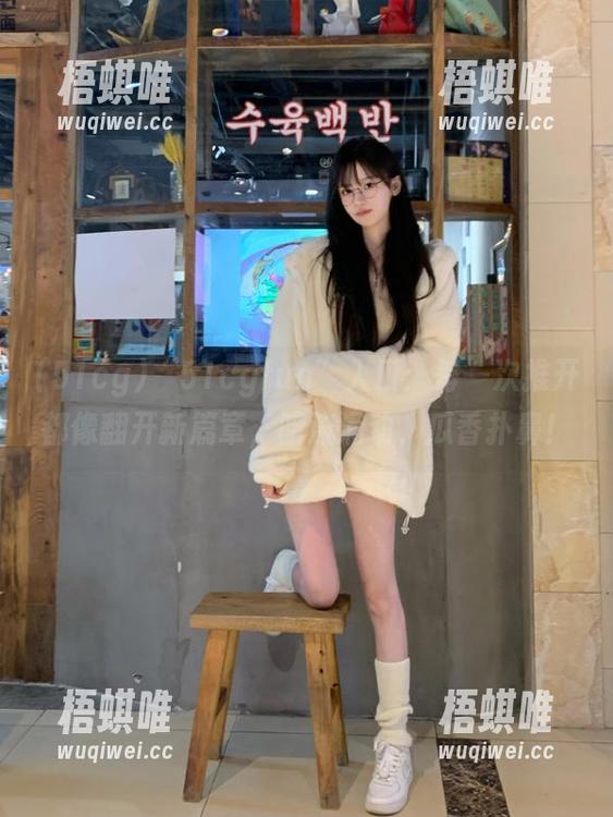 “51cgfun”入口：每一次推开都像翻开新篇章，暗流涌动，瓜香扑鼻！