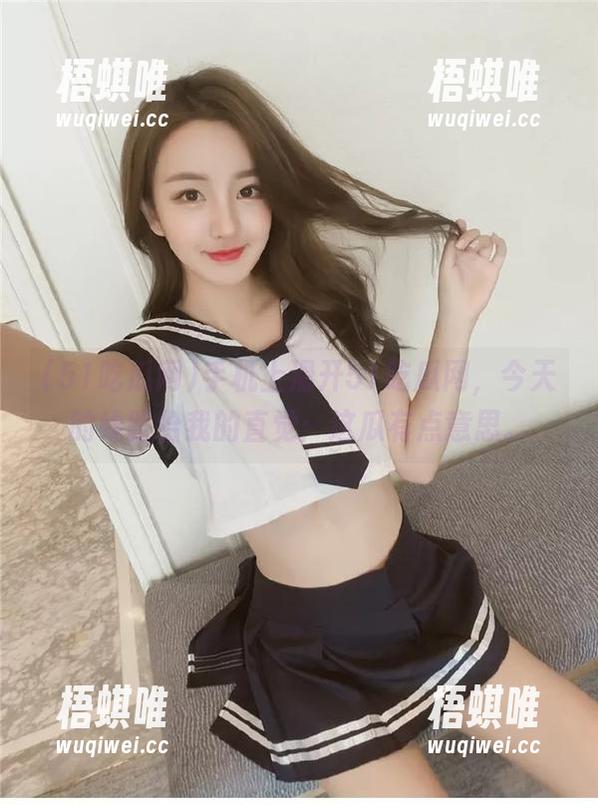 手机上滑开51吃瓜网，今天的线路给我的直觉：这瓜有点意思。