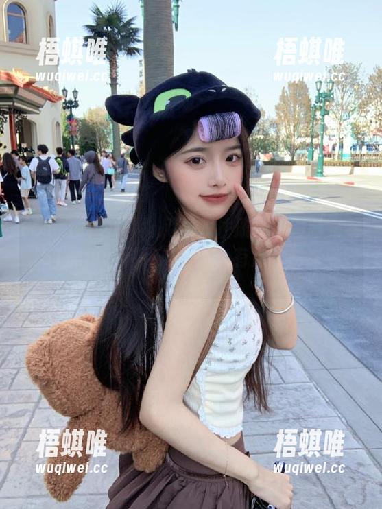 用一双注册过的眼睛来看“51黑瓜吃料网”网站，有点扑朔迷离呢。