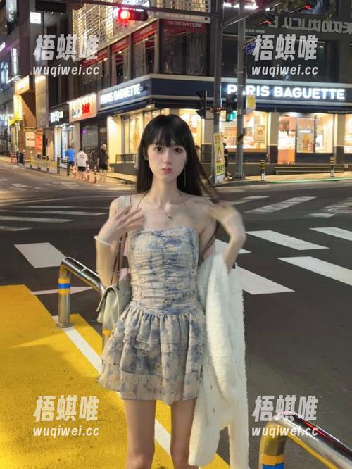在56吃瓜王的校园，我分享的不止是瓜，还有眼泪。