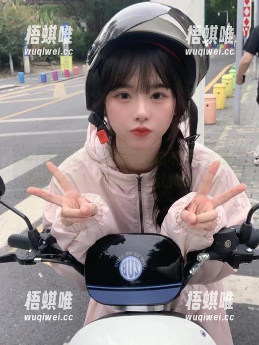 91吃瓜网深藏不露的资源，像一颗缓缓酝酿的瓜，远比表面滑稽！