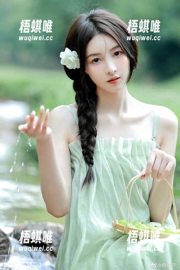 998.su网站：你能找到多少娱乐圈的黑暗角落？