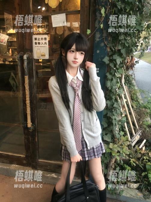 下载“zztt09”，人人都成了朋友圈里的沟通小能手！