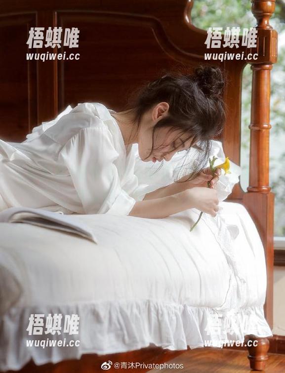吃瓜君地址即将外泄，赶快来散步顺便把八卦捎回去！