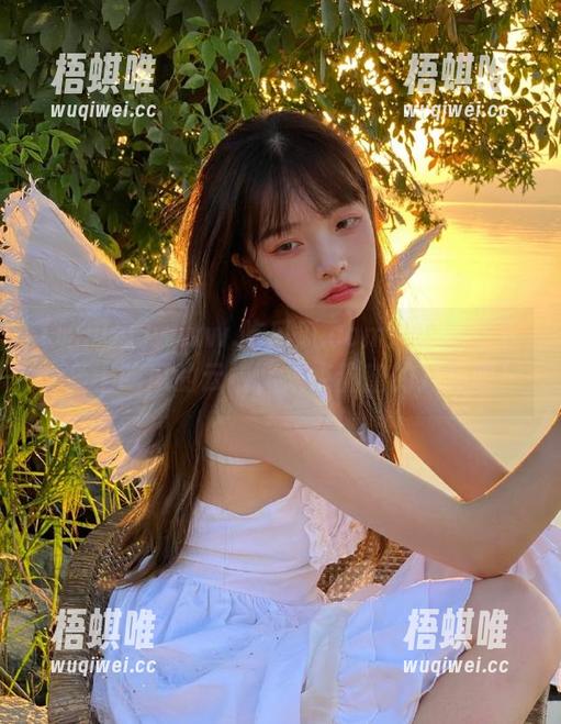 吃瓜瓜 www.吃瓜瓜.com:导航一下,坐上吃瓜的云端,来点甜蜜的八卦吧!