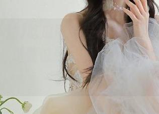 吃瓜网站发布“在线吃瓜吊带姐”照，理智说要闭嘴，心里却想着要多看几眼。