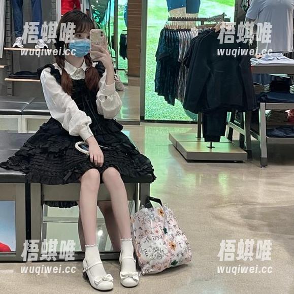 娱乐718直播完整版追不追？让我想想，先收藏，以后再决定是看还是不看！