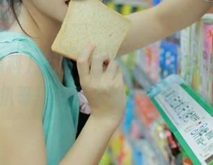 走进“传送门”，感受www.扒哥黑料带来的不可思议！