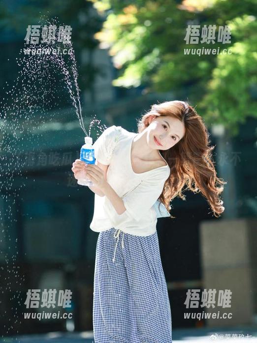 海角吃瓜：黑料一箩筐，永不迷路的八卦探险之旅！