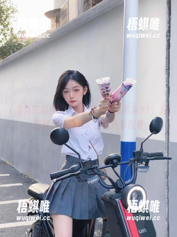 海角吃瓜黑料 分享海角吃瓜黑料91,连我妈都开始追关注的八卦账号