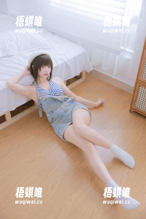 陆陆续续刷着“黑料不打烊tttzzz”，那个链接我点了吗？真是谜一样的入口啊！
