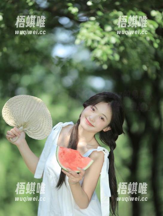 黑料不打烊tttzzz的免费入口，像是打开了个藏宝盒，哈哈，别掉进去了！