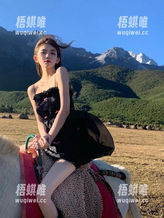 黑料不打烊tttzzz网站入口太迷人了，想要进去就好像走进了蜜罐