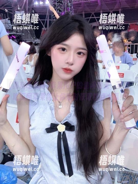 苹果用户的偷闲时光，黑料吃瓜网苹果版让你随时获取热点大瓜！