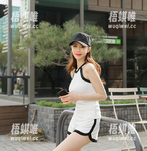 在“黑料正能量.php”app潜水，每个瞬间都像是在走入未知的世界，真的是好苗头