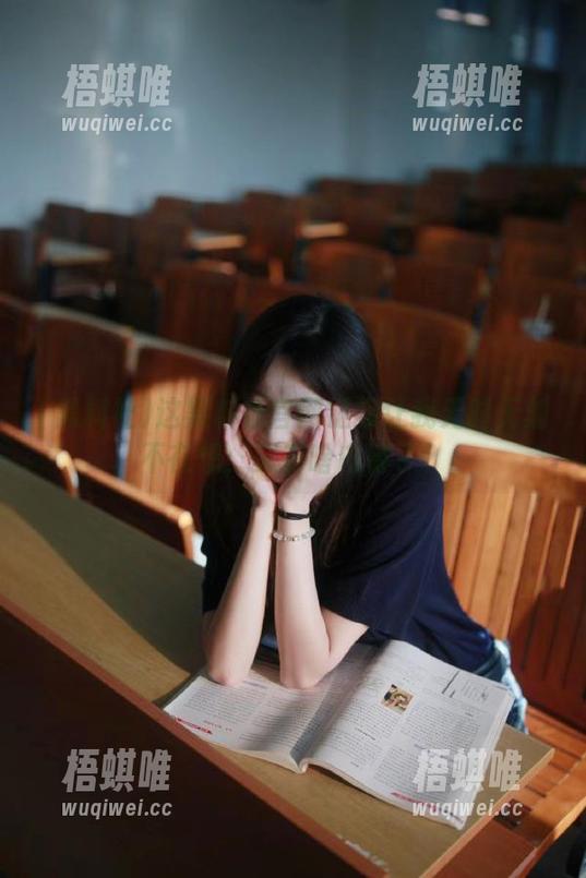 黑料社 这黑料社官网链接让我无时无刻不在想:又有啥内幕了?