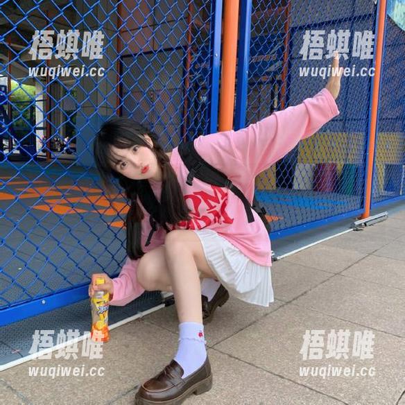 黑料社下载狂潮来袭，首页等你来一探究竟！