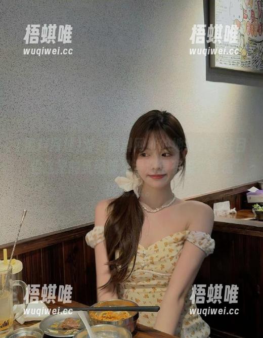 黑料网址 对,黑料网址的地址引人注目,但这里的氛围却又混沌得有点“背德”的诱惑。